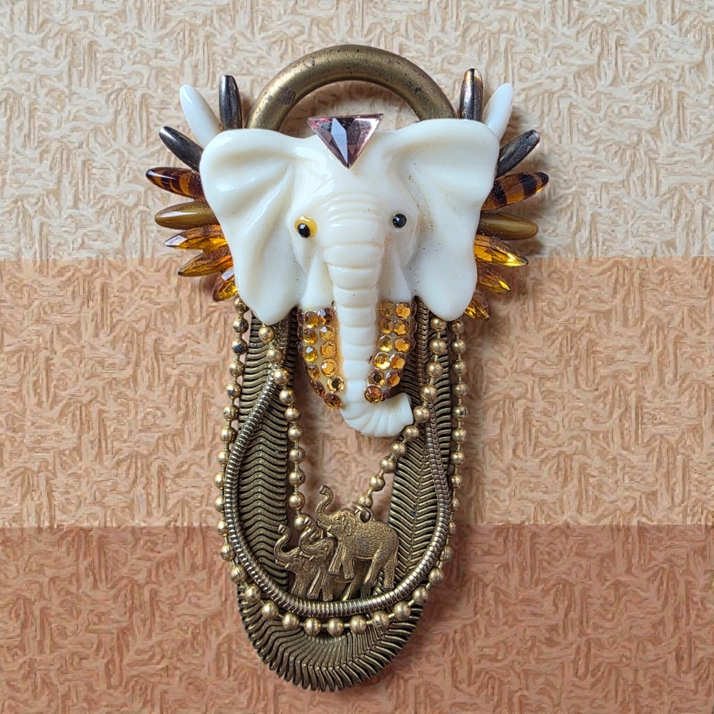 RARE Vintage Handmade Katrina Elephant Brooch EUC